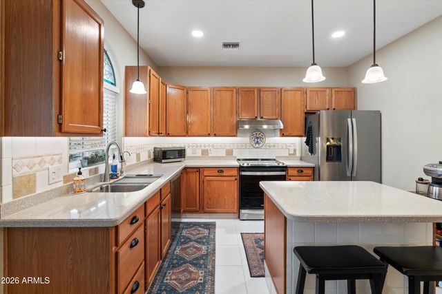 2122 N SWEETWATER Drive, Casa Grande, AZ 85122