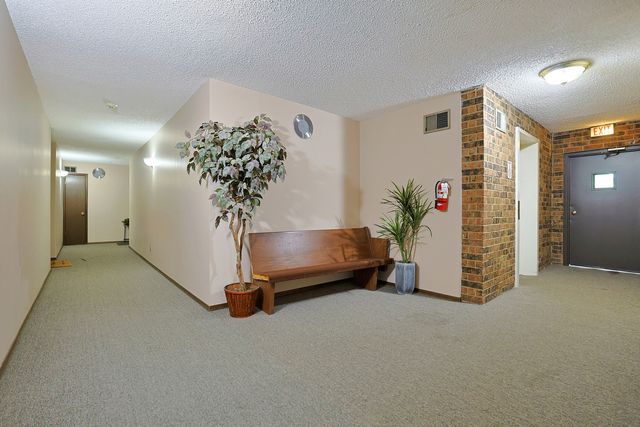 1501 Woodbridge Road 3E, Joliet, IL 60436