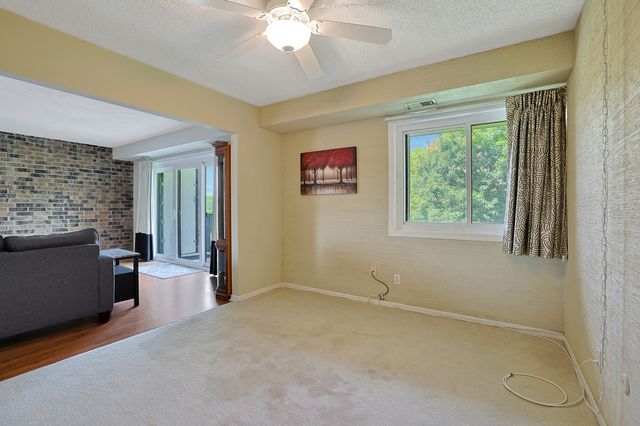 1501 Woodbridge Road 3E, Joliet, IL 60436