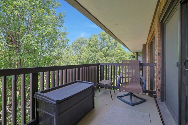 1501 Woodbridge Road 3E, Joliet, IL 60436