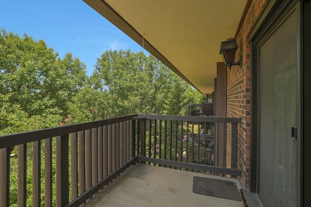 1501 Woodbridge Road 3E, Joliet, IL 60436