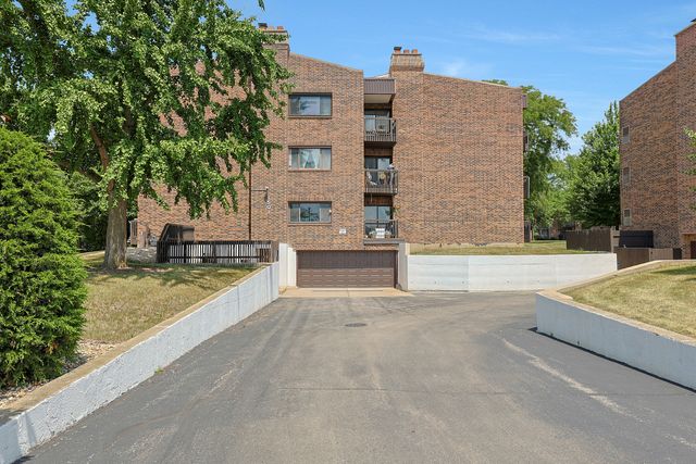 1501 Woodbridge Road 3E, Joliet, IL 60436