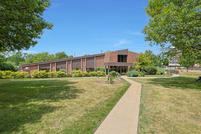 1501 Woodbridge Road 3E, Joliet, IL 60436