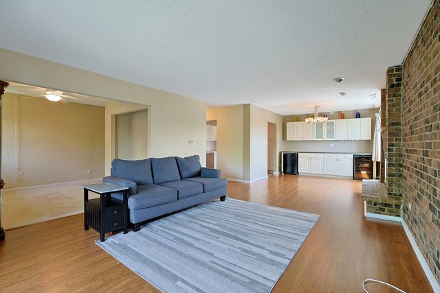 1501 Woodbridge Road 3E, Joliet, IL 60436