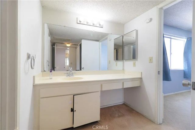 1661 Neil Armstrong, Montebello, CA 90640