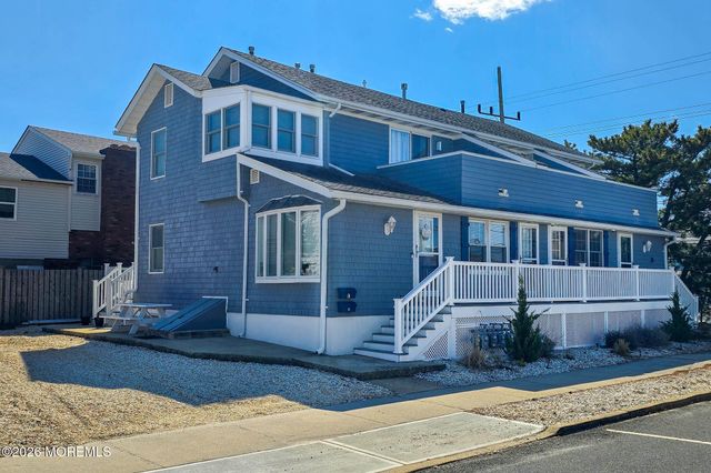 26 Bond Avenue A, Lavallette, NJ 08735