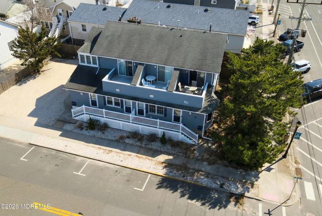 26 Bond Avenue A, Lavallette, NJ 08735
