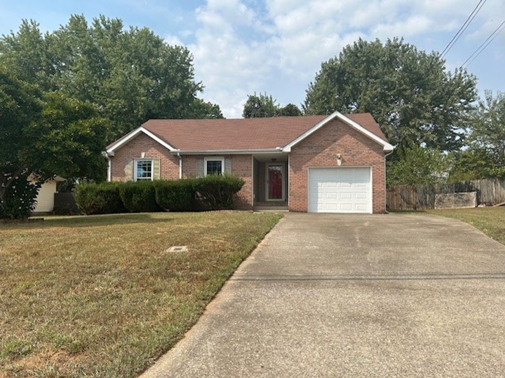 1224 Marla Dr, Clarksville, TN 37042