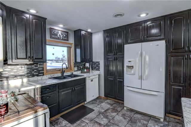 1337 15th Avenue, Barron, WI 54812