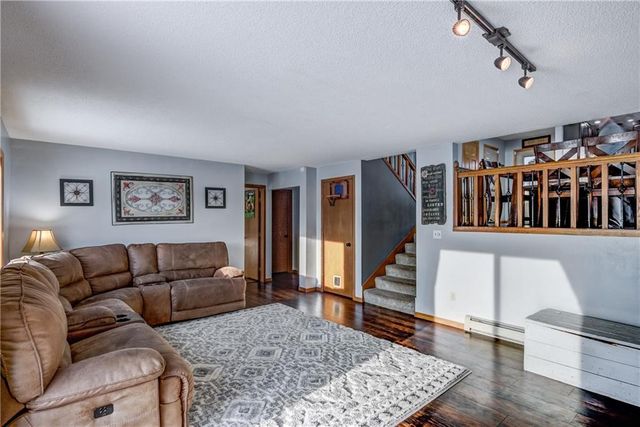 1337 15th Avenue, Barron, WI 54812