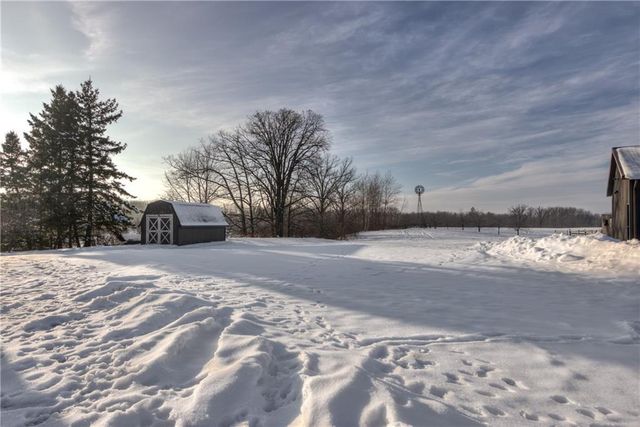 1337 15th Avenue, Barron, WI 54812