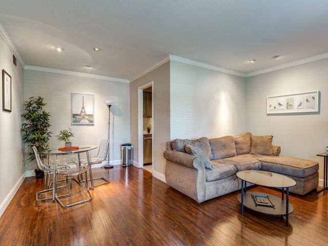 5005 Cedar Springs Road A, Dallas, TX 75235