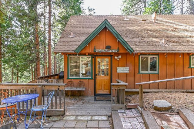 2816 Pine Knoll Dr, Arnold, CA 95223