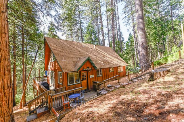 2816 Pine Knoll Dr, Arnold, CA 95223
