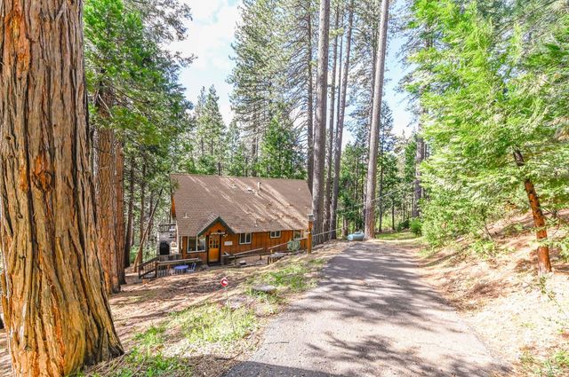 2816 Pine Knoll Dr, Arnold, CA 95223