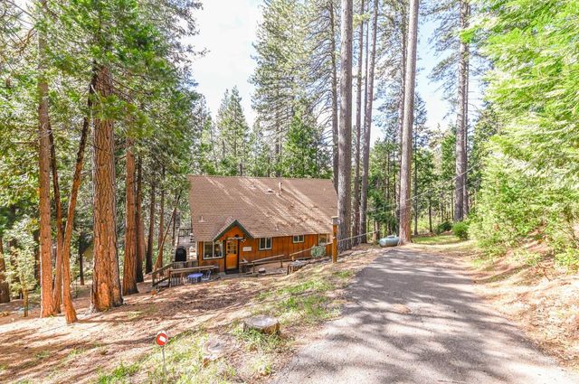 2816 Pine Knoll Dr, Arnold, CA 95223