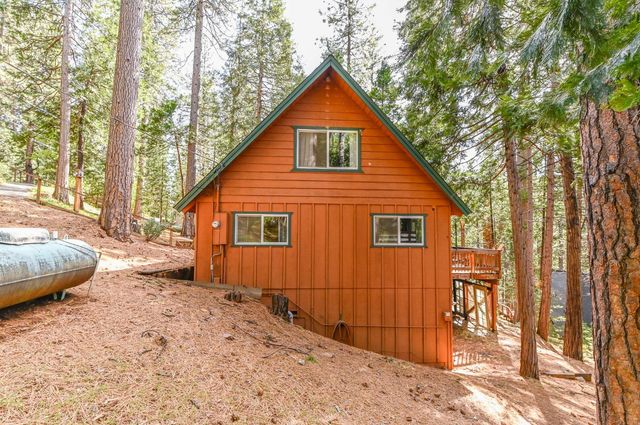 2816 Pine Knoll Dr, Arnold, CA 95223
