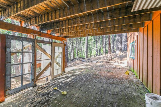 2816 Pine Knoll Dr, Arnold, CA 95223