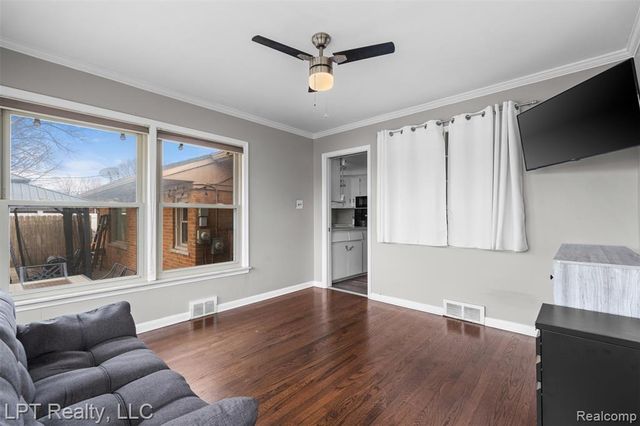 30605 Champine Street, Saint Clair Shores, MI 48082