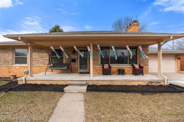 30605 Champine Street, Saint Clair Shores, MI 48082