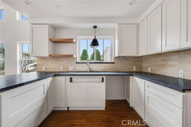 127 E Foothill Boulevard B, Glendora, CA 91741