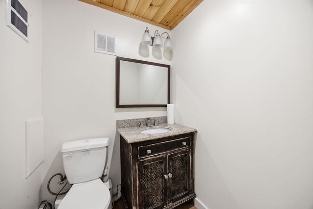 103 Main Street, Alton, NH 03809