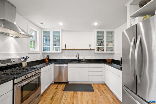 423 MEADE AVE, Charlottesville, VA 22902