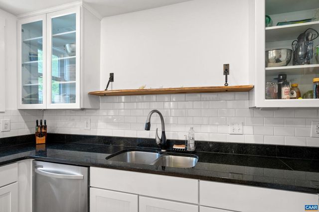 423 MEADE AVE, Charlottesville, VA 22902
