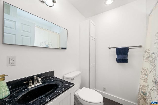 423 MEADE AVE, Charlottesville, VA 22902