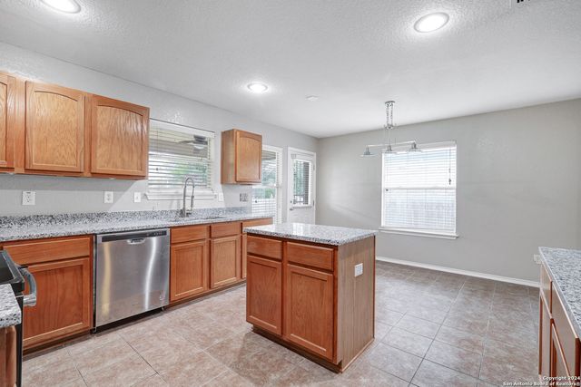 2722 BRIGHTON PARK, Converse, TX 78109