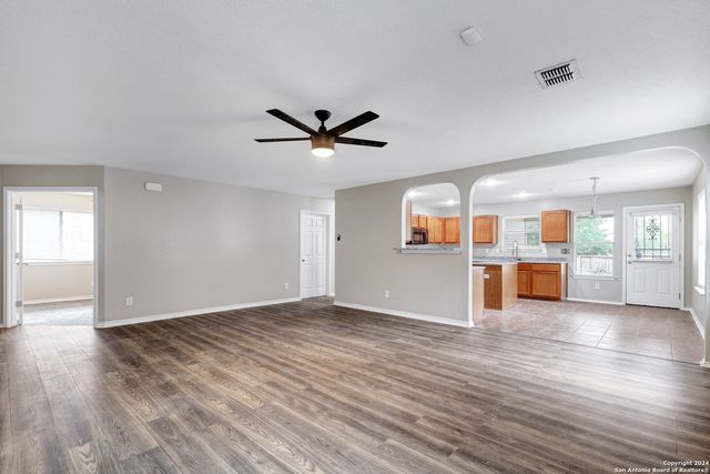 2722 BRIGHTON PARK, Converse, TX 78109