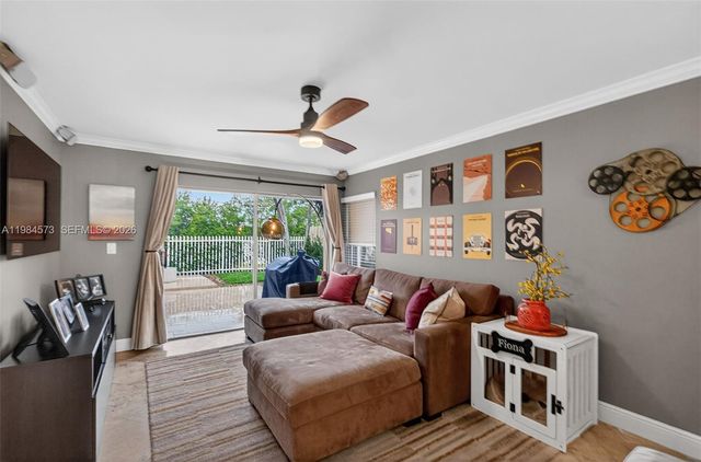 1860 Sweetbay Way, Hollywood, FL 33019