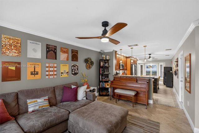 1860 Sweetbay Way, Hollywood, FL 33019