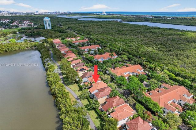 1860 Sweetbay Way, Hollywood, FL 33019