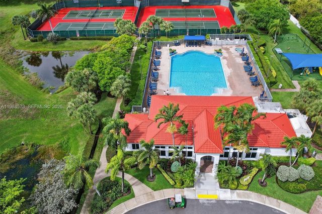 1860 Sweetbay Way, Hollywood, FL 33019