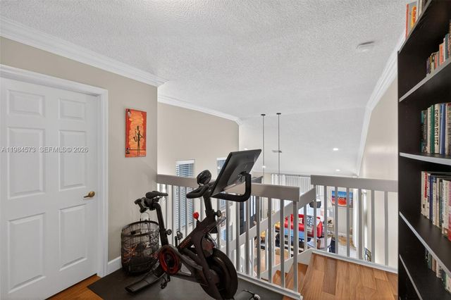 1860 Sweetbay Way, Hollywood, FL 33019