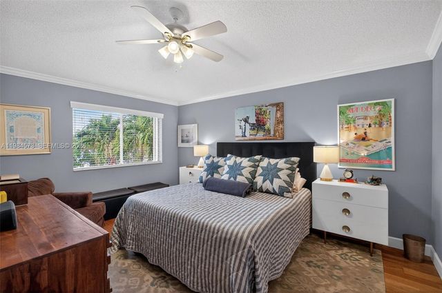 1860 Sweetbay Way, Hollywood, FL 33019