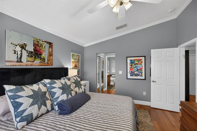 1860 Sweetbay Way, Hollywood, FL 33019