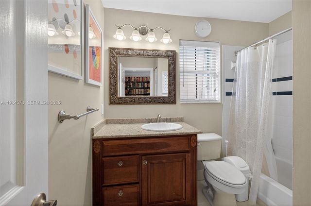 1860 Sweetbay Way, Hollywood, FL 33019