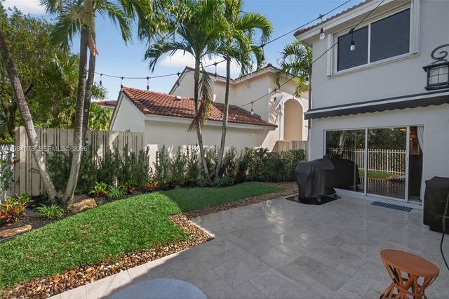 1860 Sweetbay Way, Hollywood, FL 33019