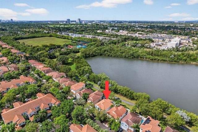 1860 Sweetbay Way, Hollywood, FL 33019