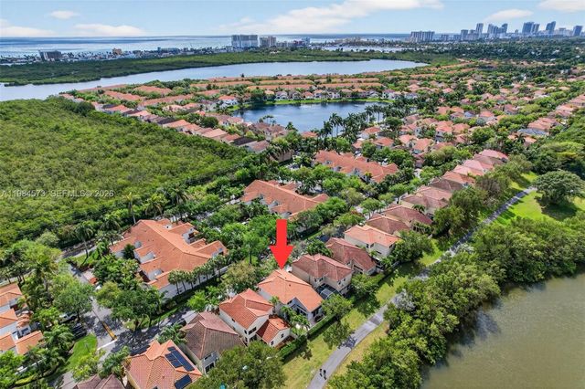 1860 Sweetbay Way, Hollywood, FL 33019