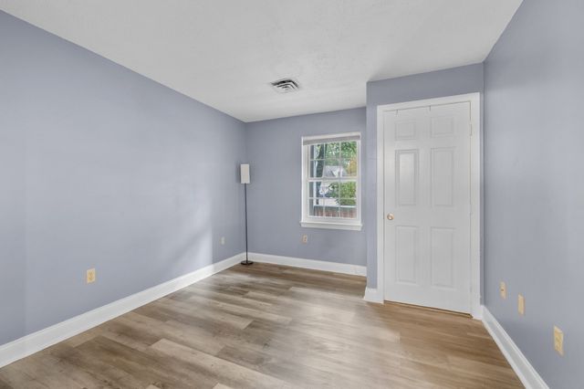 750 Brookside Dr D, Andover, MA 01810