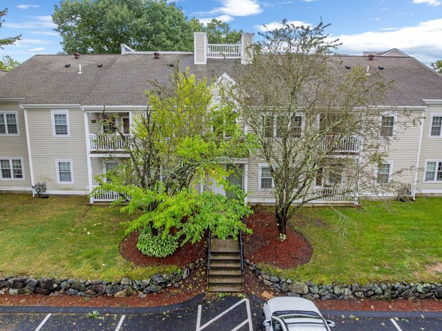 750 Brookside Dr D, Andover, MA 01810