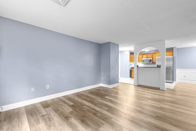 750 Brookside Dr D, Andover, MA 01810