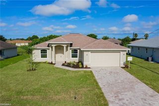 3412 SW 8th PL, Cape Coral, FL 33914