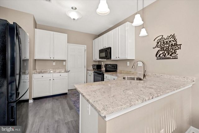 20 HUNTERS WAY, Glen Mills, PA 19342