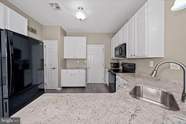 20 HUNTERS WAY, Glen Mills, PA 19342