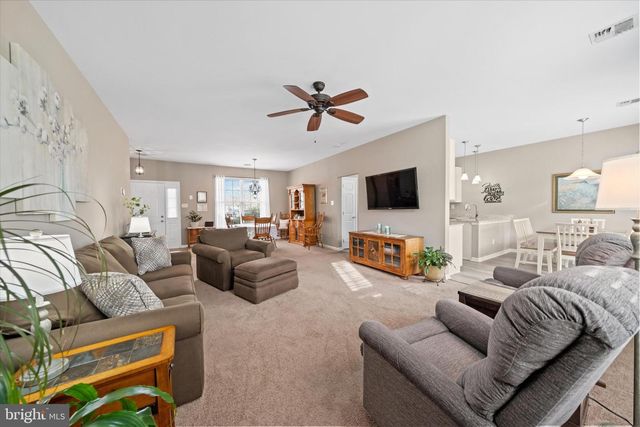 20 HUNTERS WAY, Glen Mills, PA 19342