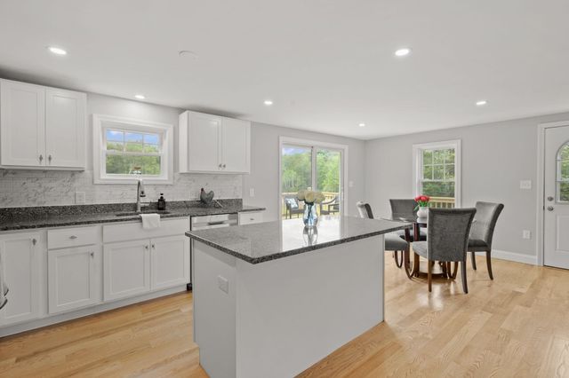 74 Little River Road, Kingston, NH 03848
